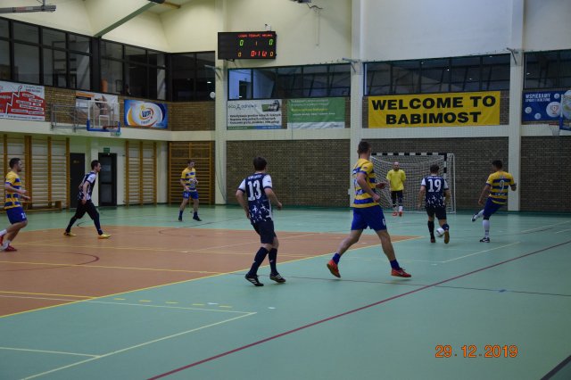 6 rundahyg 12
